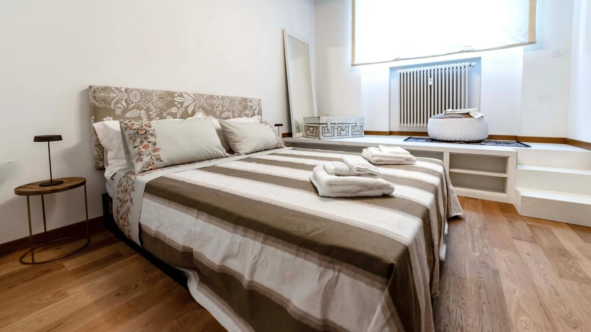 Dream Suites Milano Centro Porta Romana 0*, Milan Italy